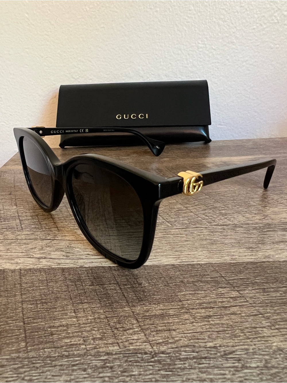NWT GUCCI GG1071S Black Sunglasses